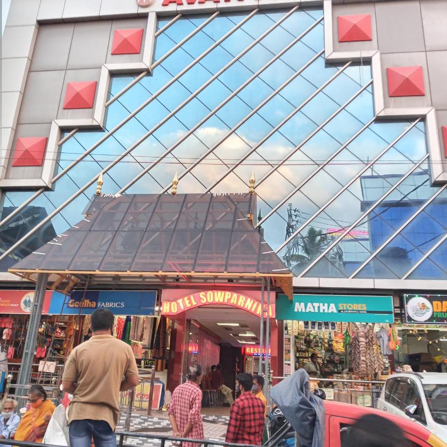 Avanti Inn Guruvāyūr Екстериор снимка