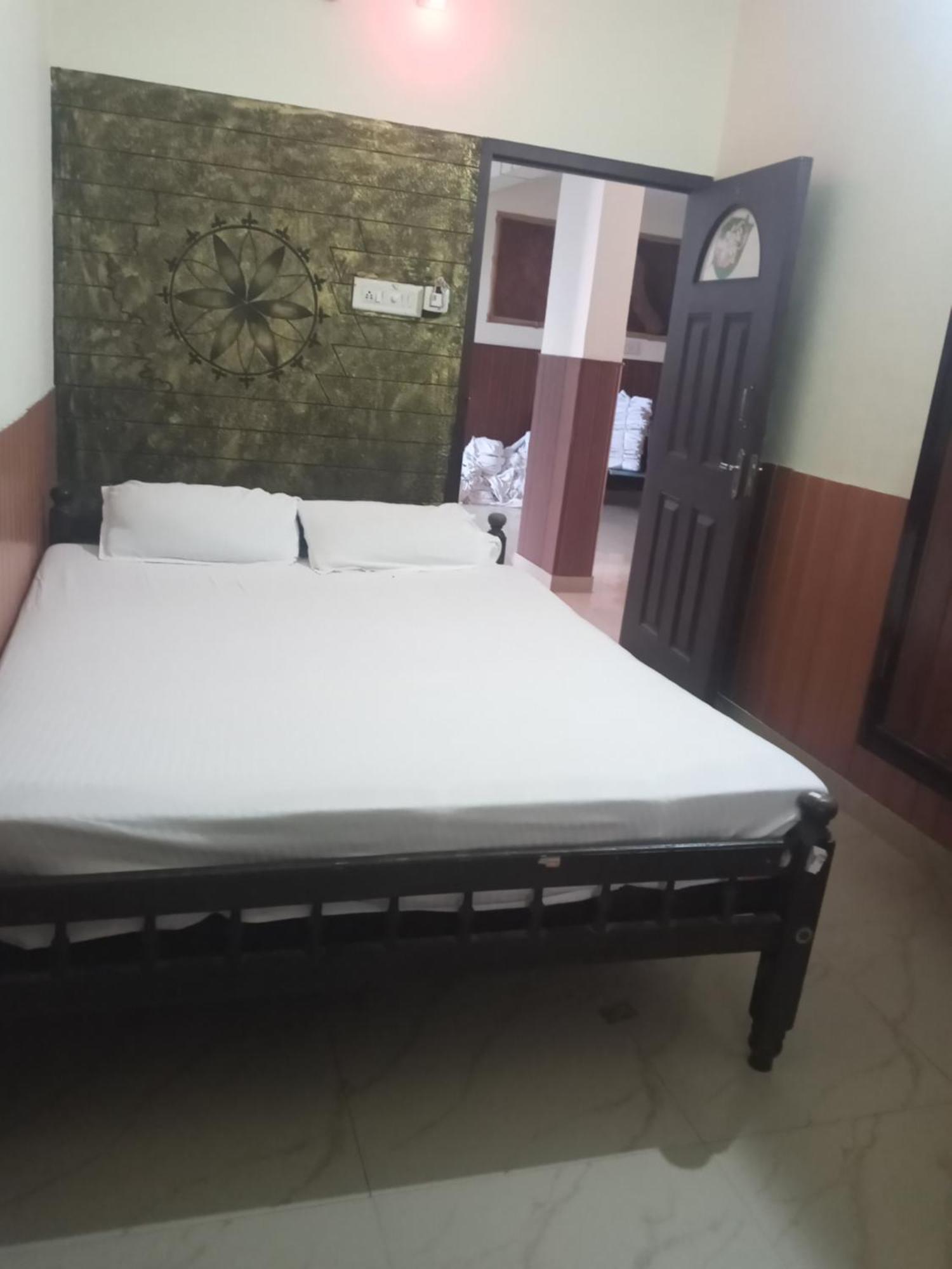 Avanti Inn Guruvāyūr Екстериор снимка