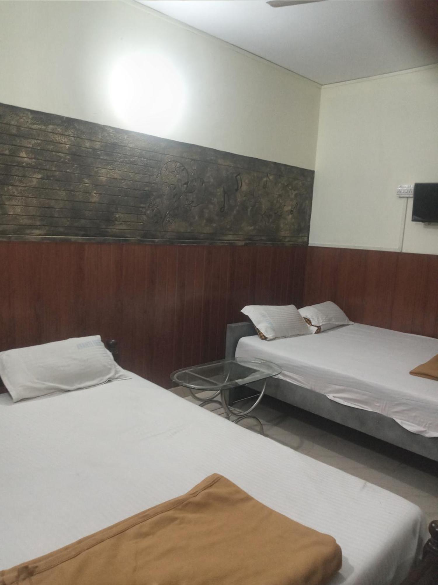 Avanti Inn Guruvāyūr Екстериор снимка