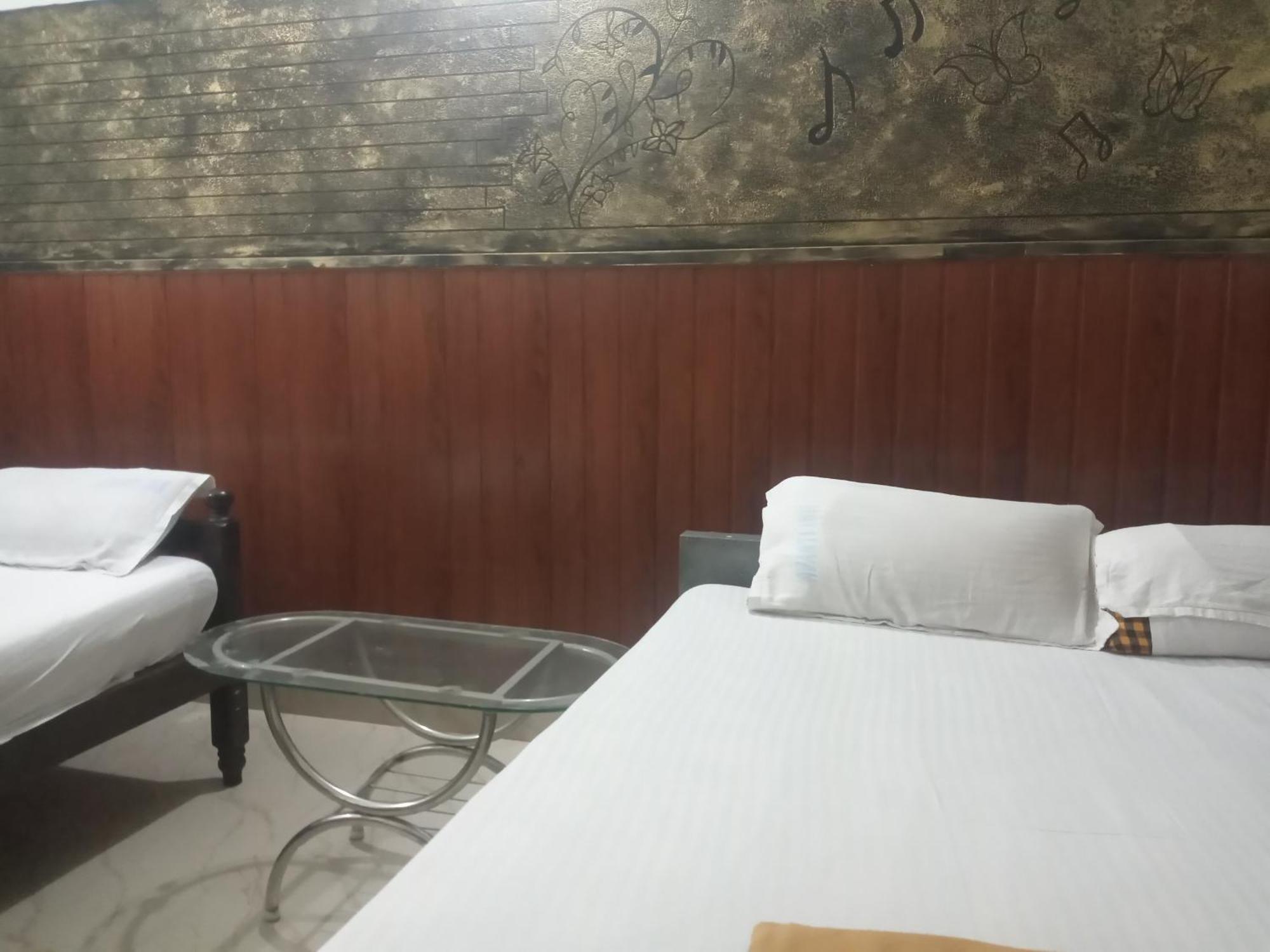 Avanti Inn Guruvāyūr Екстериор снимка